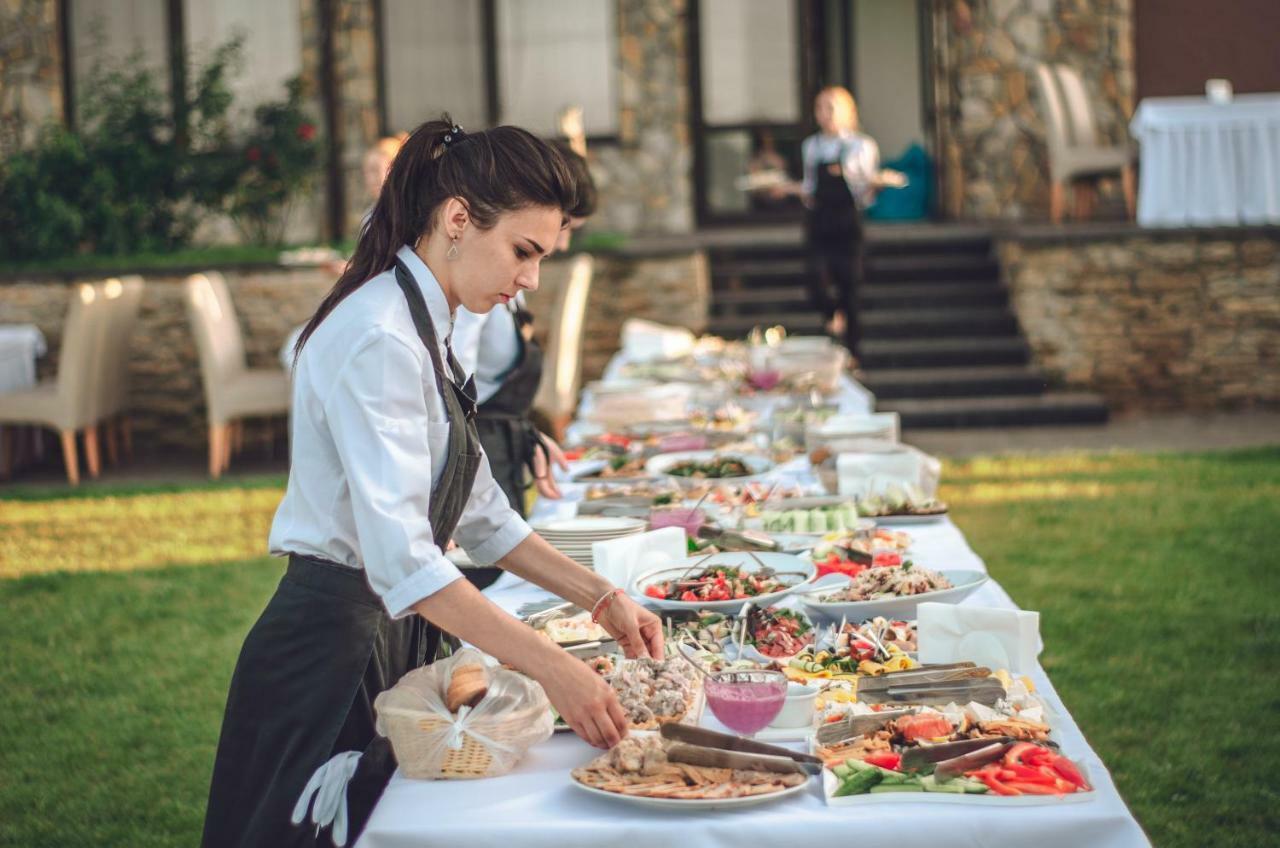 Sofia Hotel Velyka Omelyana エクステリア 写真